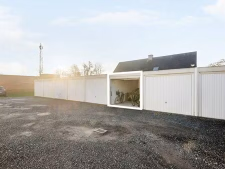 garage à vendre à heule € 30.000 (ljz1k) - home2sell bv | zimmo