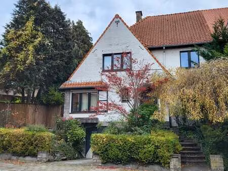 belle maison familiale dans un quartier calme d’anderlecht
