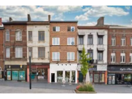 immeuble commercial avec 5 logements