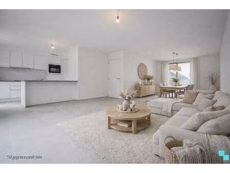 volledig afgewerkte nieuwbouwwoning met carport te sleihage