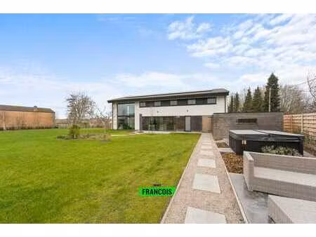 rustig gelegen ben-villa in doodlopende straat met open zic…