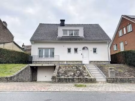 à louer : spacieuse maison individuelle à sint-stevens-woluw