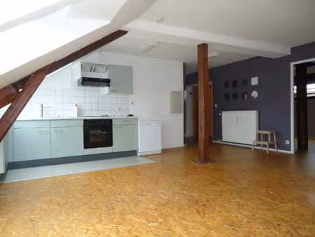 appartement spacieux calme à florenville centre