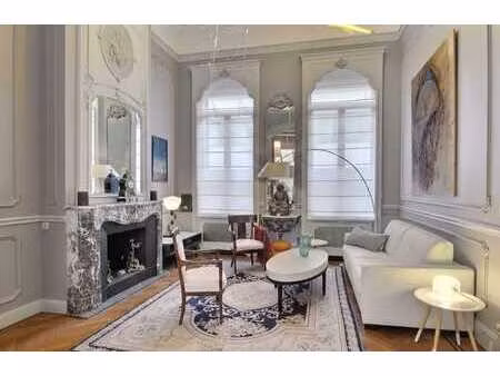 maison bourgeoise rénovée d'environ 459m²  6 chambres