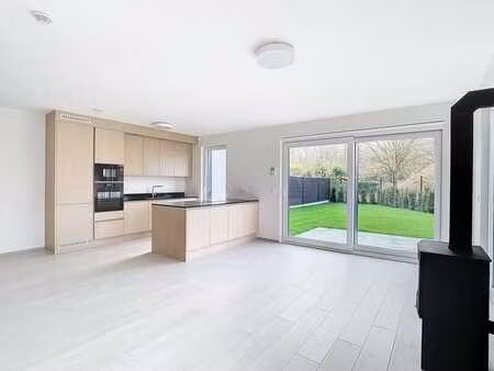 maison neuve 4 chambres avec jardin et garage