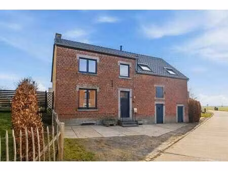 charmante maison 4 façades entièrement rénovée