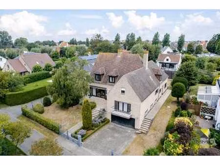 villa spacieuse avec 4 chambres  espace professionnel et ...