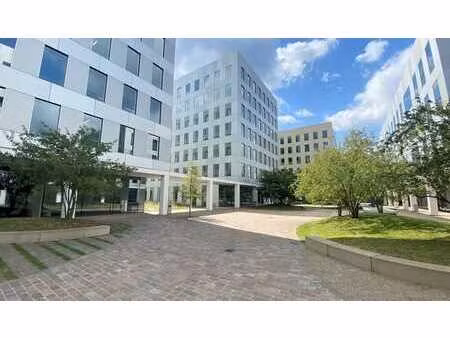 nouveaux bureaux à louer dans post x à berchem.