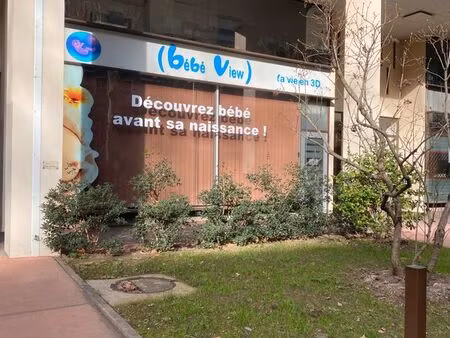 local commercial a louer