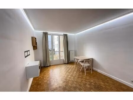 location appartement  45 m² t-2 à neuilly-sur-seine  1 590 €