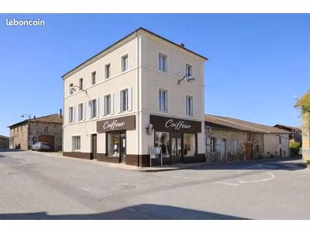 maison ancienne à rénover à propières 1 h 20 de lyon