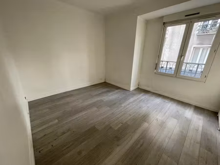vente appartement 2 pièces 27 m² à les lilas (93260)  225 000 €