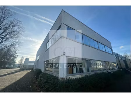 location bureau 80 m² à champagne-au-mont-d’or (69410)