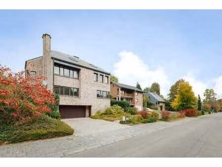 quartier arboretum : spacieuse villa 5 ch sur 9 ares