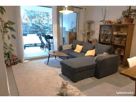 appartement 3 pièces 64 m²