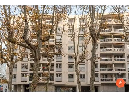 appartement 2 pièces 74 m²