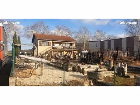 maison à vendre pour commerces