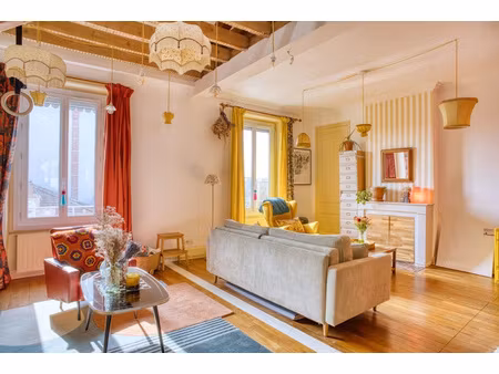 place des pavillons appartement ave cachet de l'ancien en du