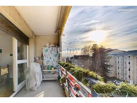 appartement 3 pièces 63 m²