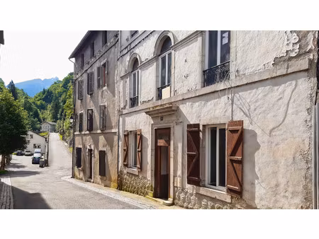 immeuble à vendre eaux bonnes 10 pièce(s) 257m2 40 000€