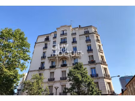 studio 27 m² : proche métro ligne 7  disponible immédiatement