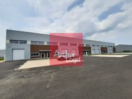 cournon programme neuf a louer local activite 399 m²