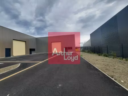 la roche blanche a louer local activite 421 m²