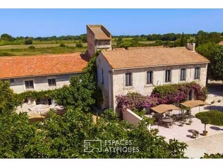 demeure de maître et sa tour du xvie siècle