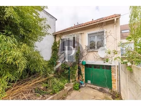 maison a rénover proche t10