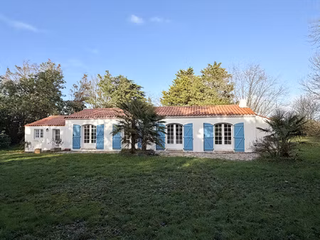'azur' maison rénovée dans un cadre champêtre