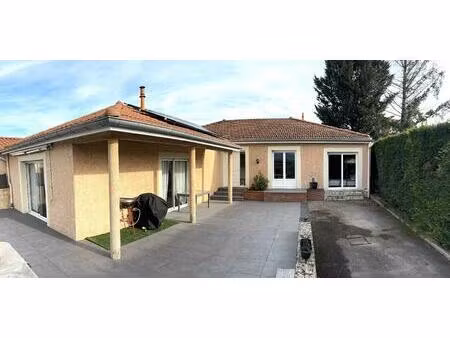 sury le comtal 42450 maison plain-pied 160m² habitables 4 chambres sur 950m² de terrain