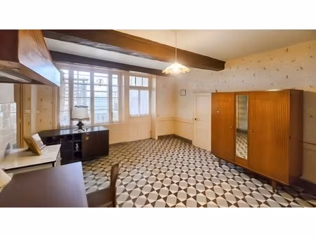 belle maison de caractère - aigueperse (69)