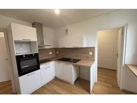 location appartement  m² t-2 à nogent-l'artaud  550 €