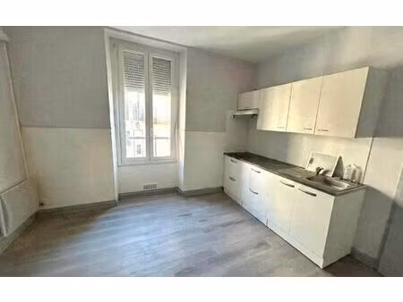 location appartement  m² t-1 à périgueux  480 €