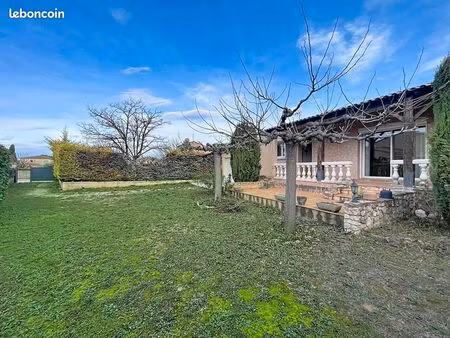 villa 4 pièces 104 m²