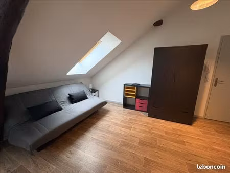 studio 1 pièce 21 m²