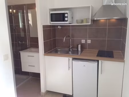 studio-meublé: ’’tout inclus’’ (électricité  chauffage  eau  internet)