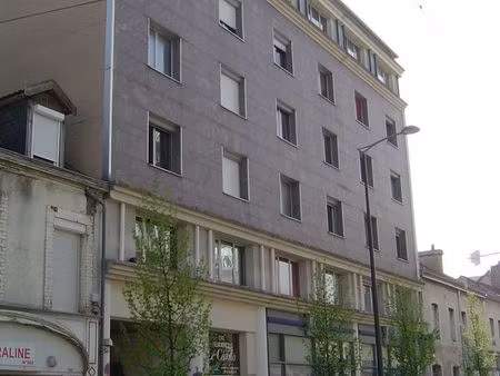 studio avec parking dans résidence sécurisée