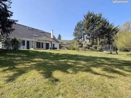 location maison familiale 230m2  domaine de marsinval