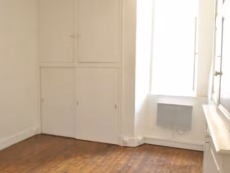 t1  27m2  auch centre