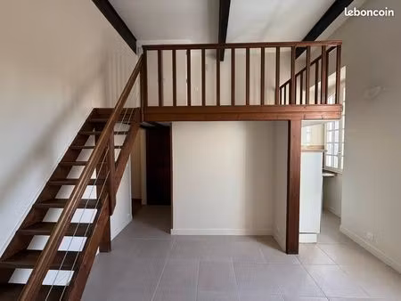 loue beau duplex refait à neuf aubenas face au château