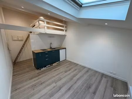 studio f1 centre ville  uniquement pour etudiant  3mn mettis et fac saulcy  au calme beau 