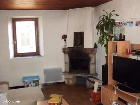 jolie maison a 30 min de st etienne sud