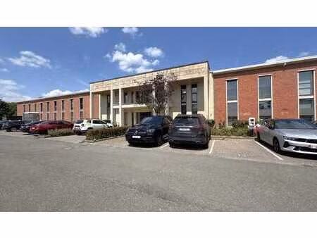 bureau prêt à l'emploi à louer à l'aéroport de deurne