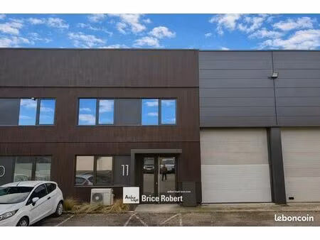 local bureaux 206 m²