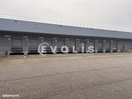 local industriel 21 510 m²