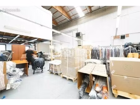 local d'activité 540 m²
