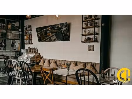 local restauration rapide 127 m²