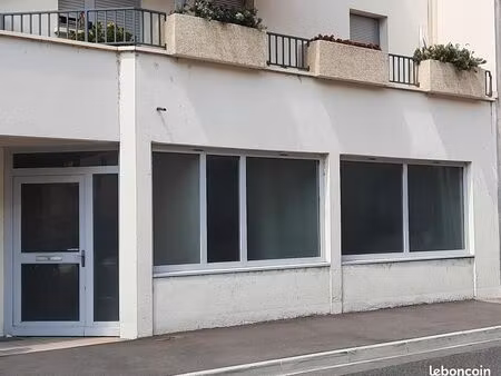 local commercial 78 m² sainte colombe