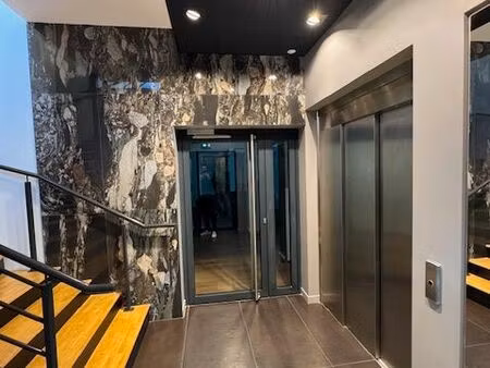 location bureaux haut standing full équipés / bail long ou précaire